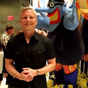 Meet your Posher, Todd